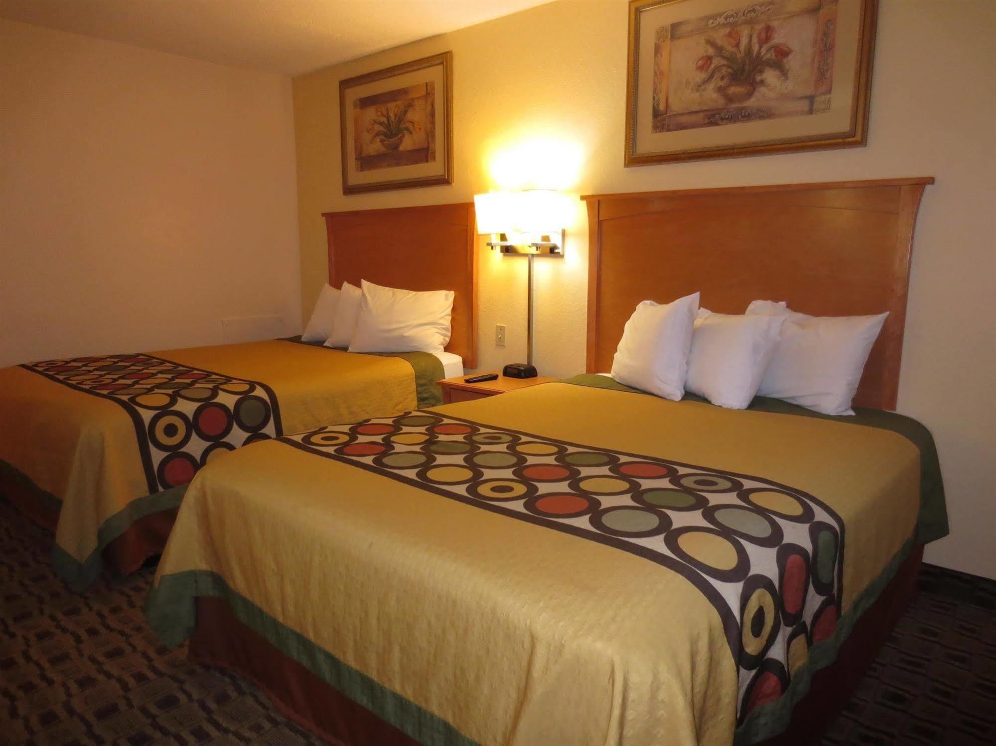 American Best Value Inn 劳伦斯 外观 照片